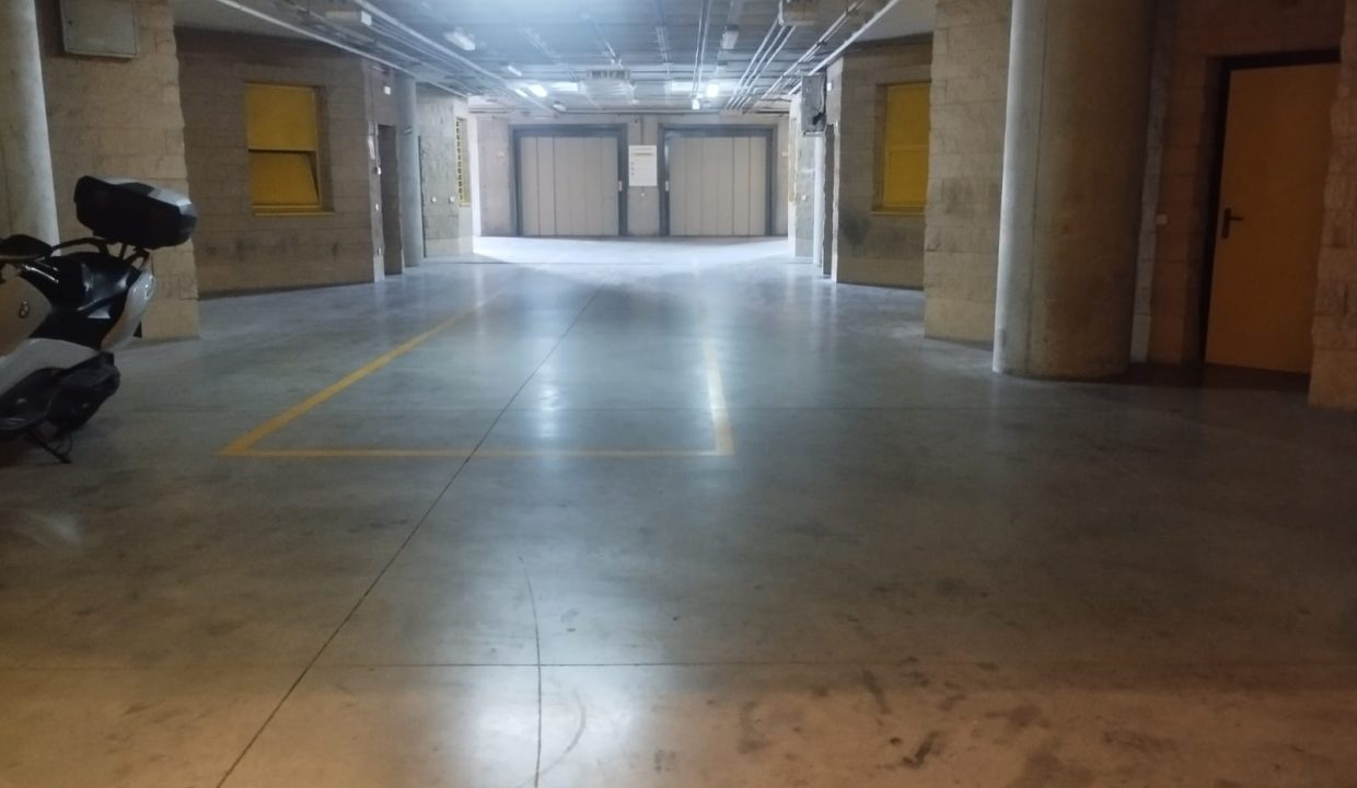 225b2fcb-b050-42e1-bb7e-c0633df57a2e