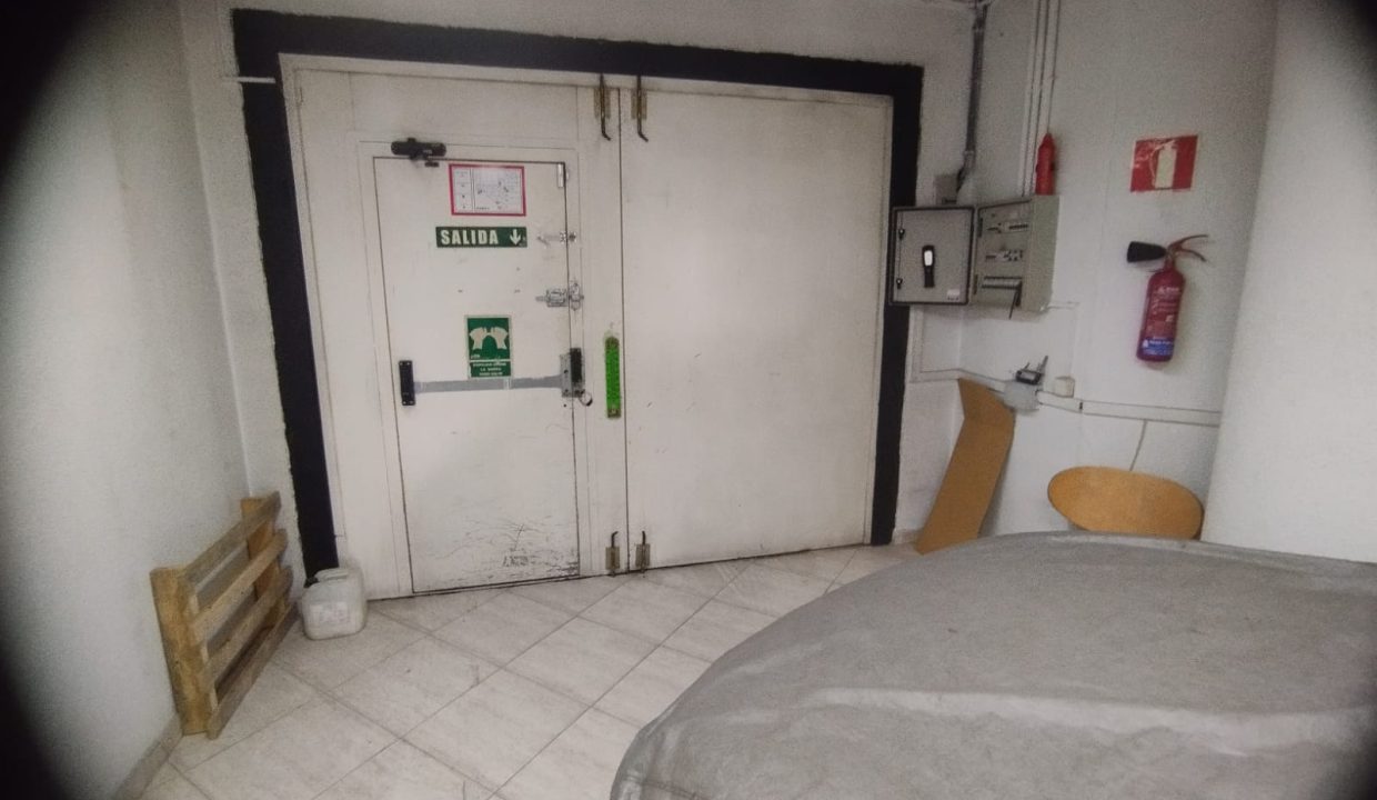 b6c7f698-7d70-469c-9234-5844563fa1fc