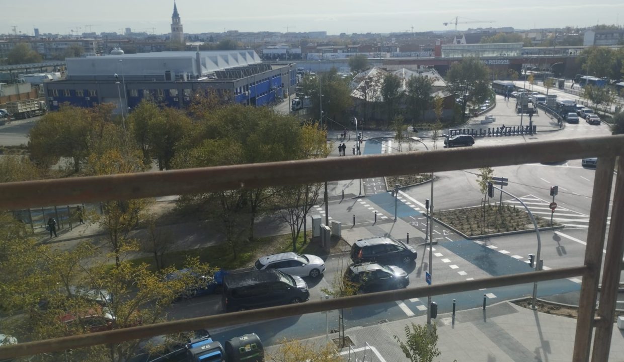 fd048d58-2f45-4353-9773-ffc26d235534